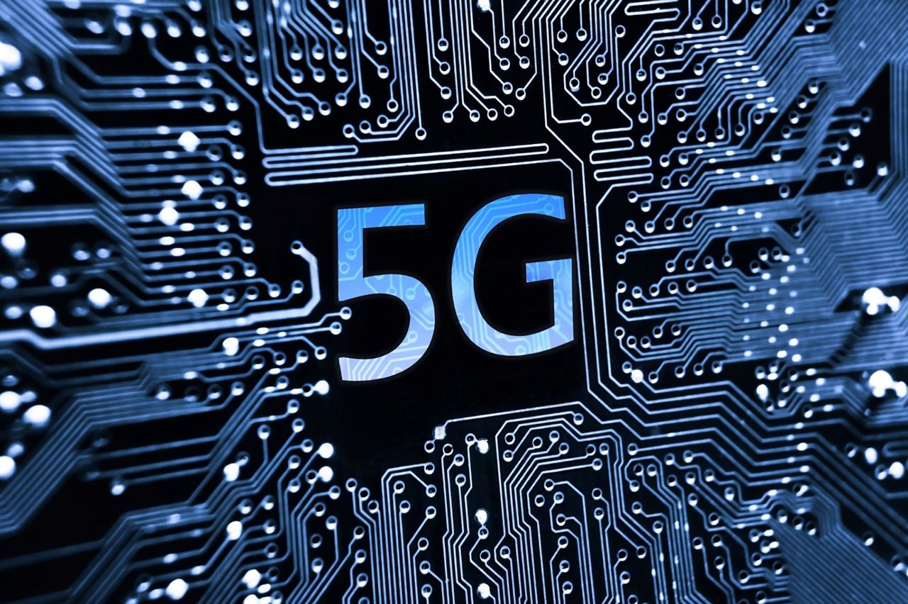 5G、折疊屏?xí)r代,手機裝備也要“青銅”變“王者”